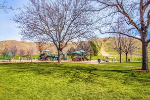 Children's area - Charming Tiny Home in Boise's North End (Boise)