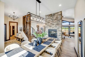 Dining - Luxury McCall Retreat | Hot Tub & Game Room (McCall)