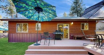 Pet-Friendly Cabin, Fenced Yard, Near Lake