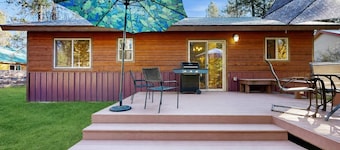 Pet-Friendly Cabin, Fenced Yard, Near Lake