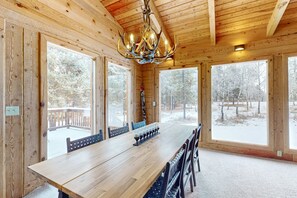 Dining - Tree-Lined Retreat Near McCall & Payette Lake (McCall)