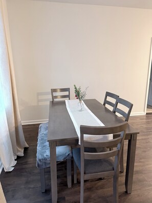 Dining - Tranquil 3-bedroom house perfect for a relaxing stay in Grovetown (Hephzibah)