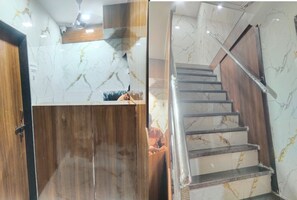 Unclassified image, 5 of 5, button - King Falcon Guest House (Mumbai)