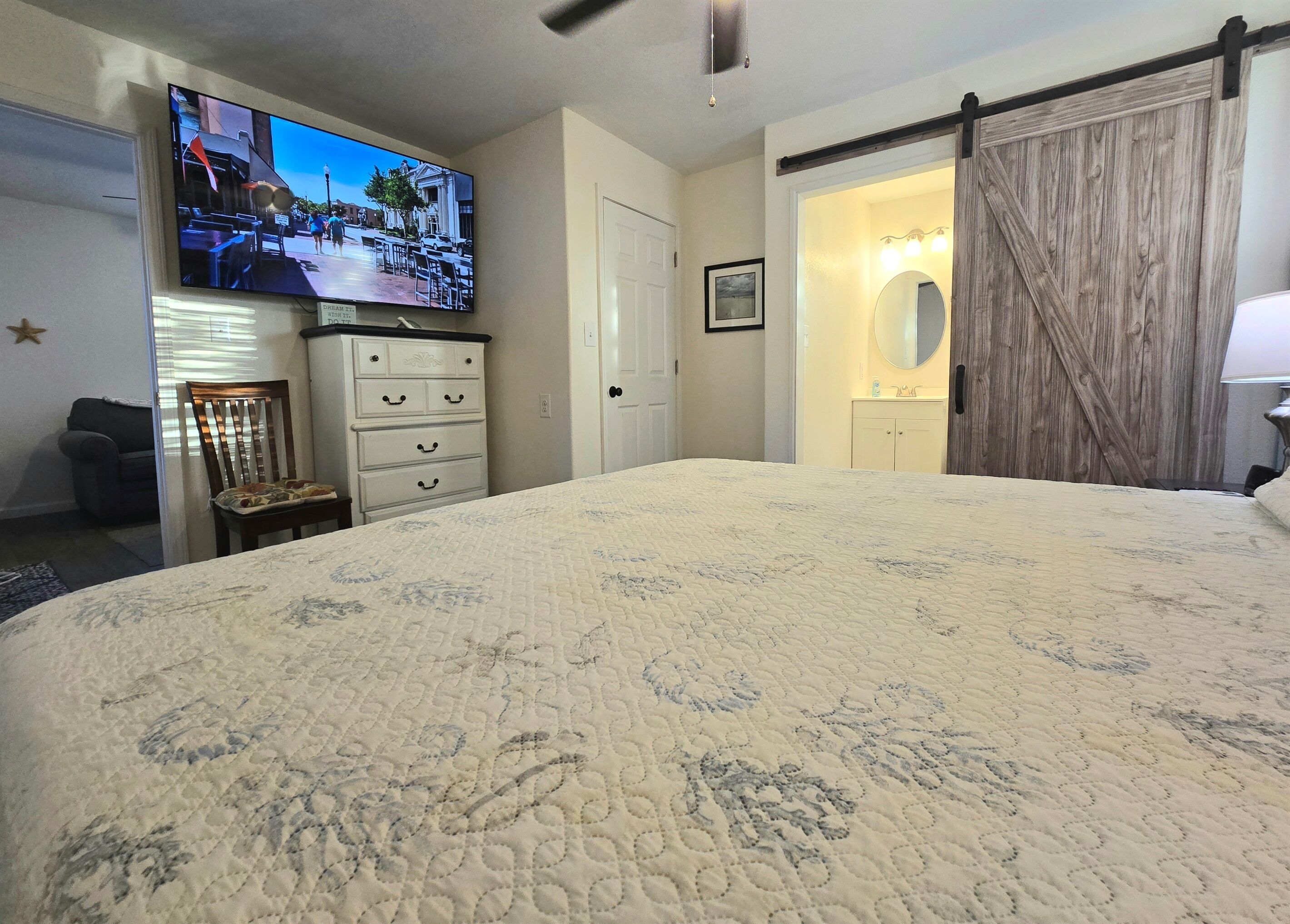 1 bedroom, desk, free WiFi, bed sheets