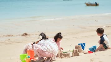 Beach nearby, beach towels