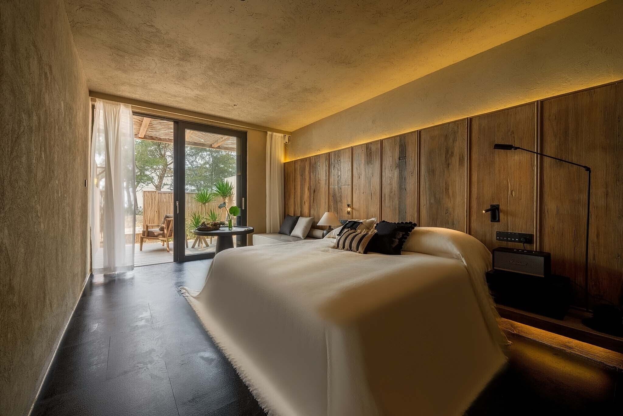 Basic Double Room, Patio, Courtyard View | Desk, laptop workspace, blackout curtains, iron/ironing board