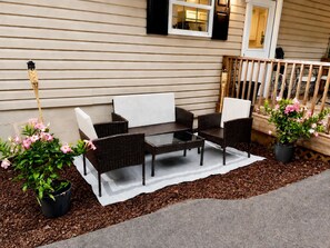 Terrace/patio - 5BR Appalachian Retreat Sleeps 13 Fire Pit & String Lights (Washington County)
