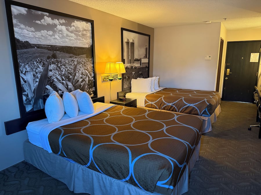 Iron/ironing board, free WiFi