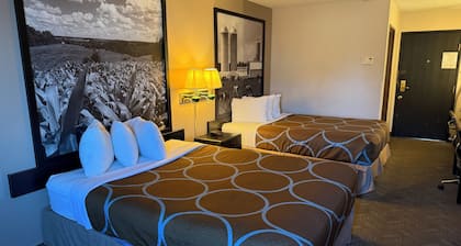 Dodgeville inn and suites