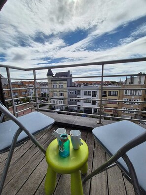 Property grounds - Spacious duplex apartment- 8p - walking distance beach (Blankenberge)