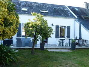 Outdoor dining - Renovated house, pets allowed, quiet - 7 guests (Sarzeau)