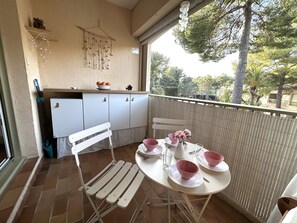 Dining - Calm studio, pool - 2 guests (Sanary-sur-Mer)