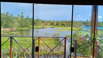 Standard Triple Room, Garden View