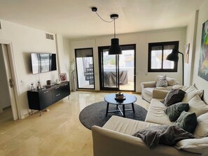 Living area - Duplex penthouse with sea views. (San Luis de Sabinillas)