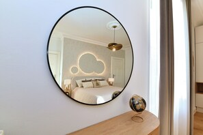 3 bedrooms, iron/ironing board, WiFi, bed sheets - Large, chic and cosy apartment - Colmar (Colmar)