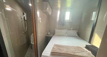 Charinsup Pinklao hotel