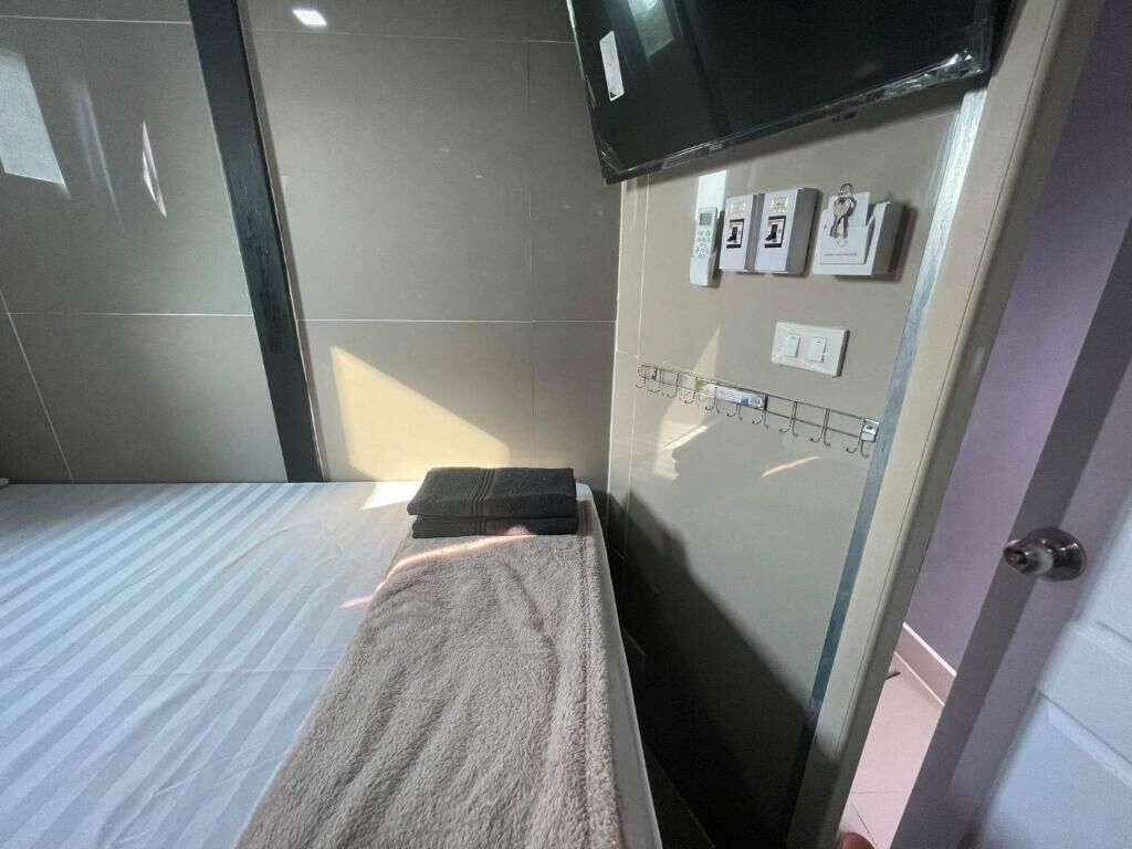 Basic Single Room | Spa