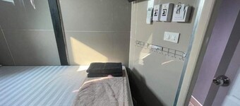 Charinsup Pinklao hotel