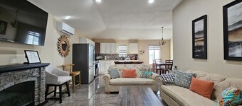 Enjoy this entire home near Death Valley National Park 25 minute to Junction