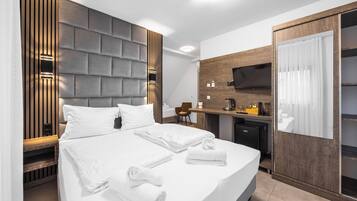 Quarto casal, banheiro privativo