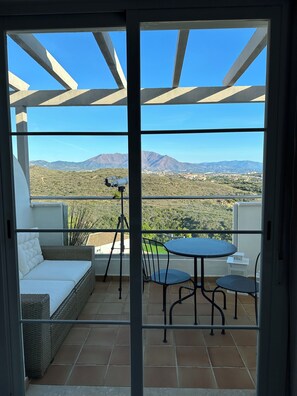 Interior - Scenic Sea, Mountain & City View Holiday Apartment (Manilva)