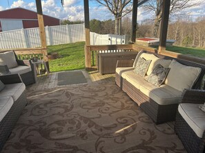 Terrace/patio - Family and Pet Friendly Cabin on Windridge Farm (Logan)