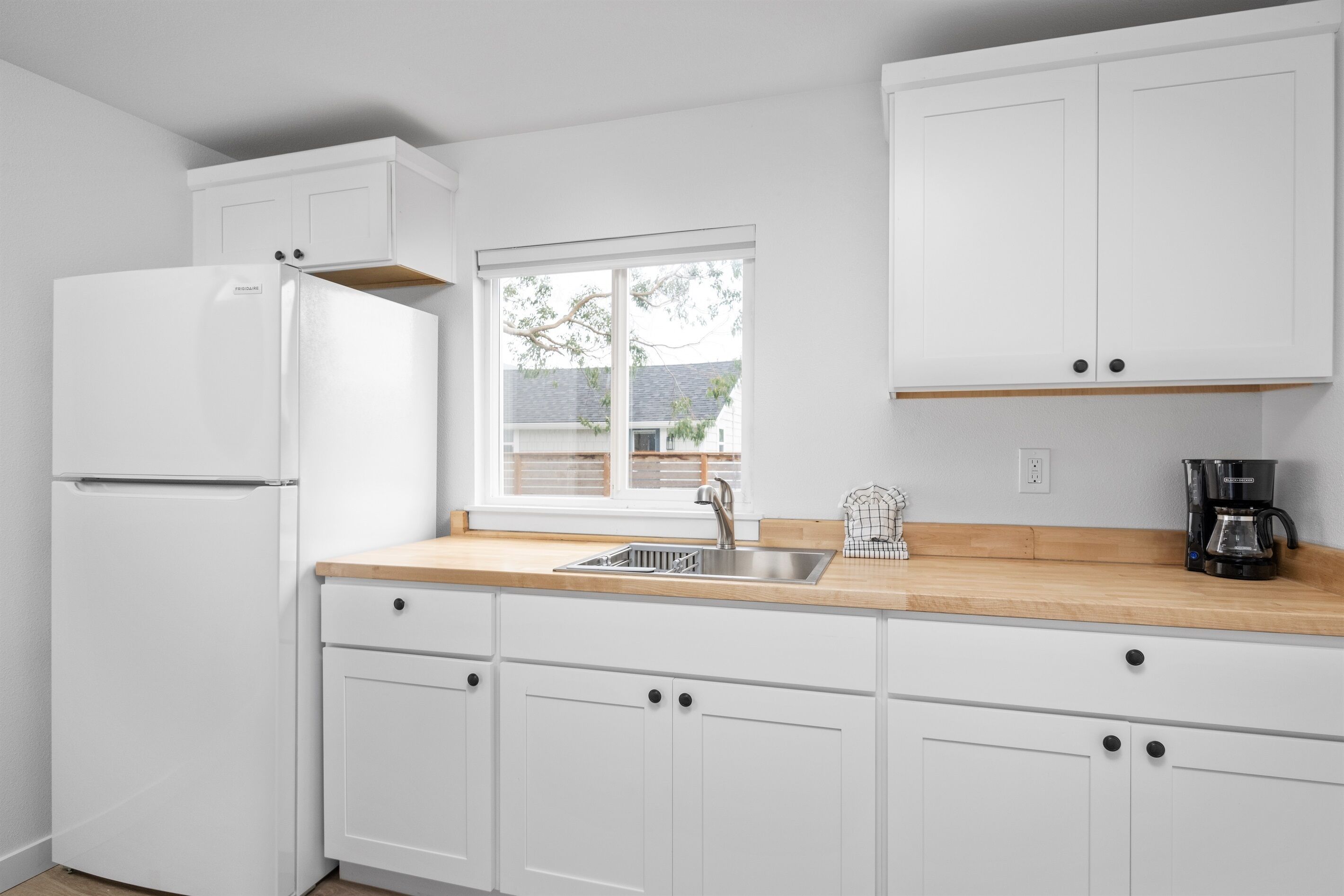 冰箱、微波炉、茶具/咖啡用具