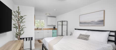 Desk, free WiFi, bed sheets
