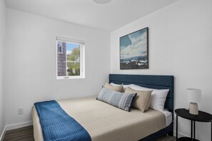 2 bedrooms, WiFi, bed sheets
