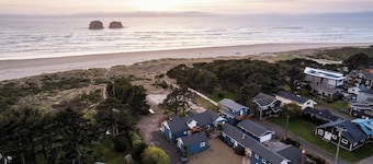 Ocean Rogue Inn Suite #11 - Studio Apartment