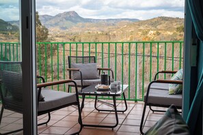 Unclassified image, 4 of 30, button - Vista Montaña - A Peaceful Villa Retreat (Calles)