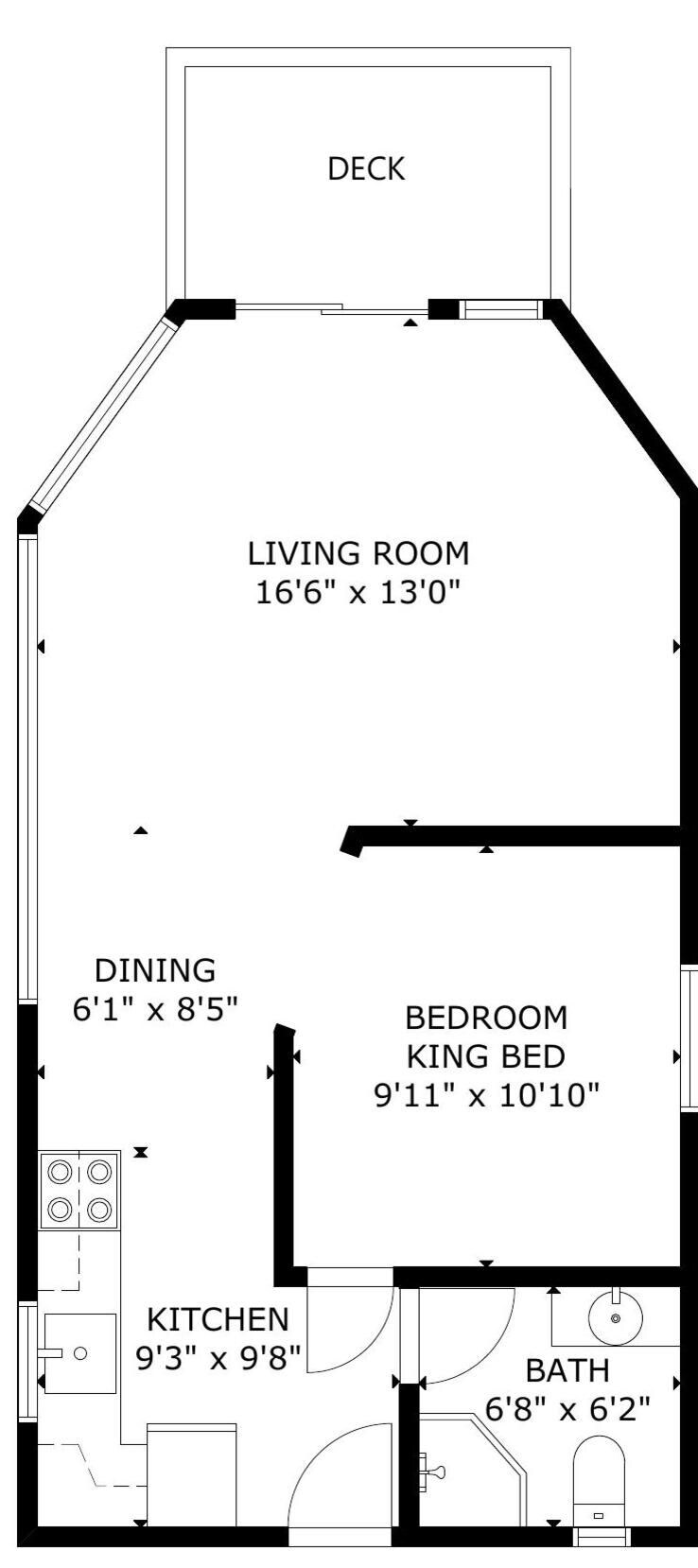En plantegning viser en stue, spiseområde, køkken, badeværelse og et soveværelse med en kingsize seng.