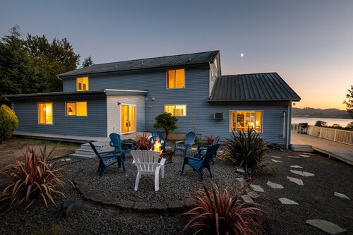 The Swell House: Coastal Luxury & Private En-Suites