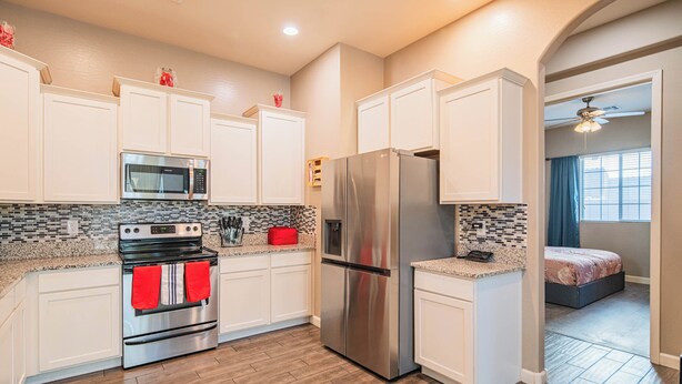 Unclassified image, 1 of 26, button - 
Resort-Style 3BR 2.5 BA Townhouse with Heated Pools, Spas, Gym & Clubhouse. (Mesa)