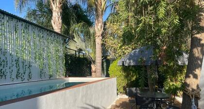 Rural apartment with garden, barbecue and private swimming pool.