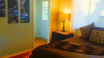 Fer et planche Ă repasser, Wi-Fi, draps fournis