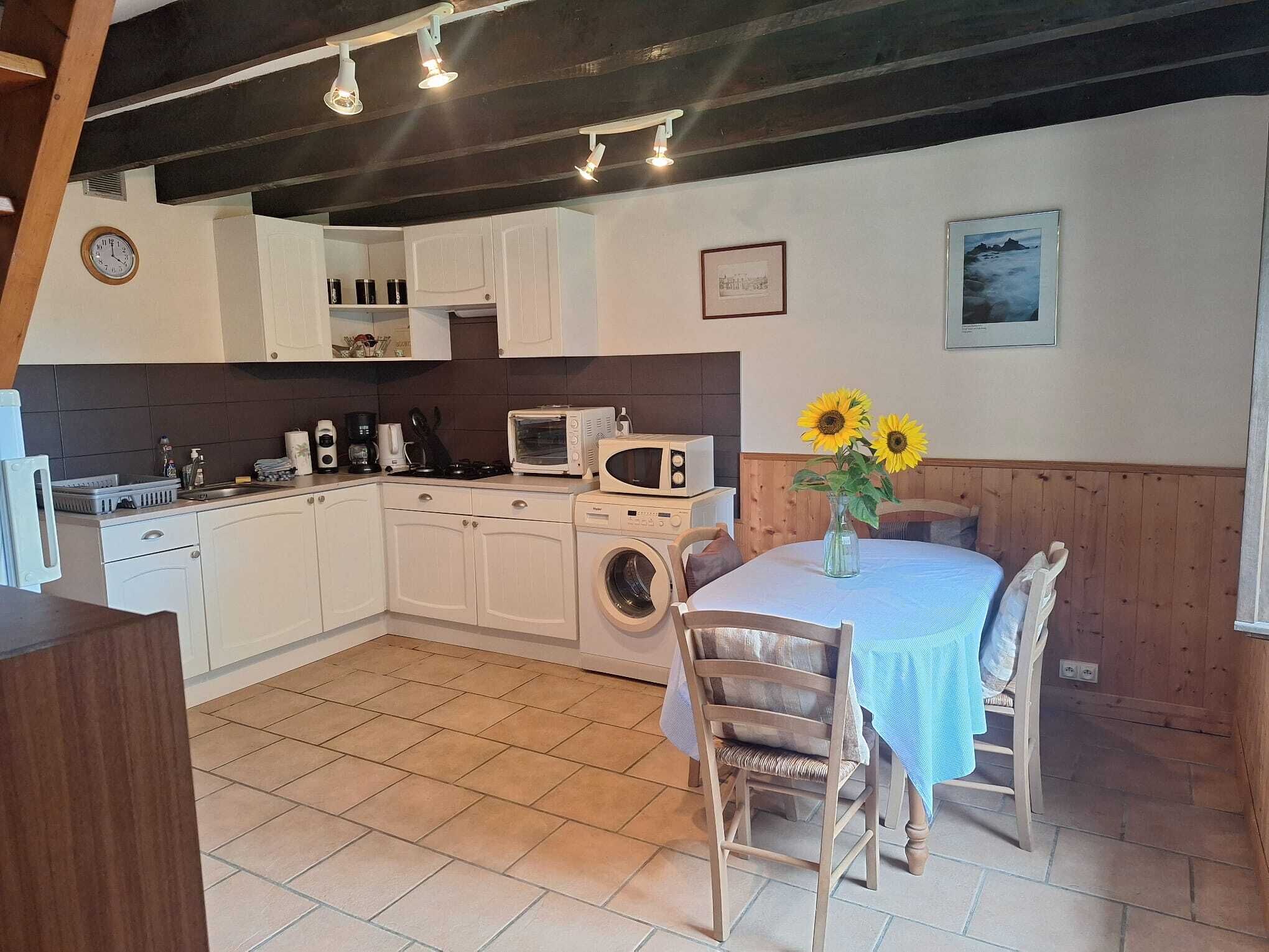 Micro-ondes, four, plaque de cuisson, lave-vaisselle