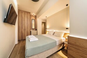 2 bedrooms, iron/ironing board, free WiFi, bed sheets - Your urban oasis in the heart of Chania Town,a blend of convenience and comfort. (Chania)