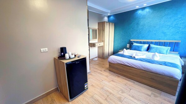 Deluxe Double Room, City View | In-room safe, desk, soundproofing, iron/ironing board - MG Pyramids Boutique Hotel  (Giza)