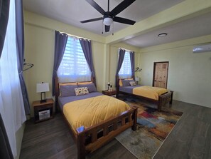 2 quartos, ferros/tábuas de passar roupa, Wi-Fi, roupa de cama