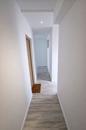 Unclassified image, 5 of 54, button - TINY HOUSE MARIE (Châtellerault)