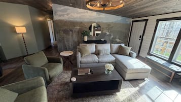 Smart-tv, tv-spel, böcker och en stereo