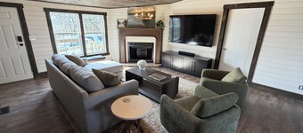 NEW! Spacious Farmhouse Cabin, 30 acres w/ Pond, Waterfall, Trails