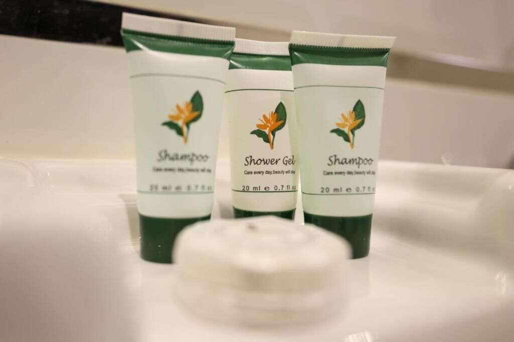 Suite, 2 Bedrooms | Bathroom amenities | Shower, free toiletries, hair dryer, slippers