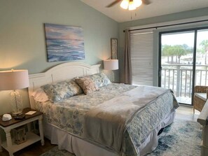 1 bedroom, iron/ironing board, free WiFi, bed sheets - Ocean Mile J3 St George Island Pet Friendly Sleeps 4 W/BEACH GEAR CREDIT! (Eastpoint)