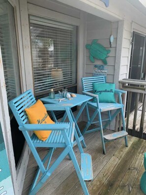 Outdoor dining - Ocean Mile J3 St George Island Pet Friendly Sleeps 4 W/BEACH GEAR CREDIT! (Eastpoint)