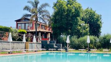 AuĂenpool (je nach Saison geöffnet)