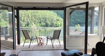 Landhaus am See - Apartment Lärenberg, directly on Lake Edersee