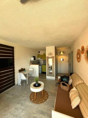 Immagine non classificata, 3 di 6, pulsante