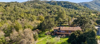 Charming 1 Bdrm Cabin at Lupin Lodge Clothing-Optional Naturist Resort Los Gatos